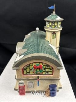 1992 Department 56 The Original Snow Village Airport Christmas Building #54399