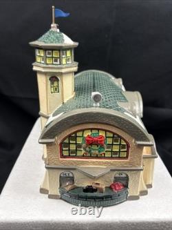 1992 Department 56 The Original Snow Village Airport Christmas Building #54399