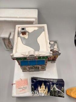 1995 Dept 56 Snow Village VILLAGE POLICE STATION withBox, Light, & Hangtag, Mint