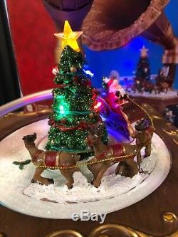 19 Gramophone Christmas Lighted Animated Music Tree Santa Reindeer Scene MIB