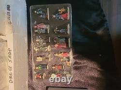 2000 Grandeur Noel Collector's Edition 34 Piece Victorian Village Set