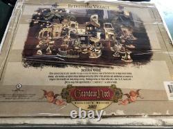 2001 Collector's edition Grandeur Noel Bethlehem Village Holiday Porcelain Set