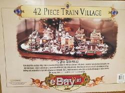 2001 Grandeur Noel Collectors Edition 42 Piece Train Village Christmas Set