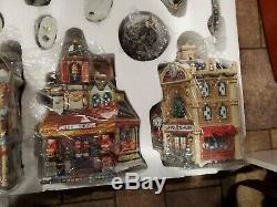 2001 Grandeur Noel Collectors Edition 42 Piece Train Village Christmas Set