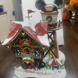 2003 Dept. 56 North Pole Series Mickey's North Pole Holiday House Retired with Box