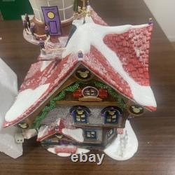 2003 Dept. 56 North Pole Series Mickey's North Pole Holiday House Retired with Box