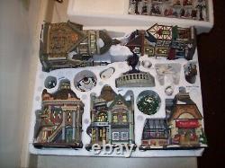 2003 Grandeur Noel 37 Piece Fiber Optic Victorian Village Set 4196