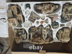 2003 Grandeur Noel 44 Piece Bethlehem Village Set