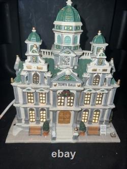 2004 Lemax Collectible Porcelain Town Hall Caddingon Village Retired