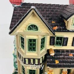 2005 Lemax Harvest Crossing Fall Comes Home Halloween House Only READ