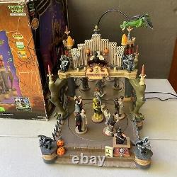 2005 Lemax Spooky Town Halloween Monsters Ball 54302 Animated with box WORKS