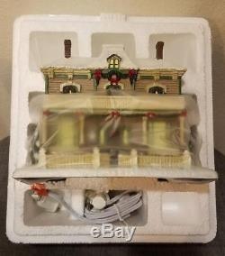 2006 Hawthorne Village Boarding House It's A Wonderful Life Collection NEW COA