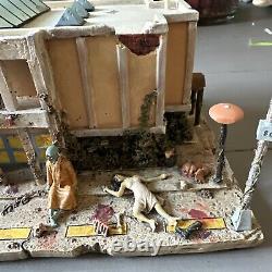 2006 Hawthorne Village Horror Classics Dawn of the Dead Mall With COA (No Box)