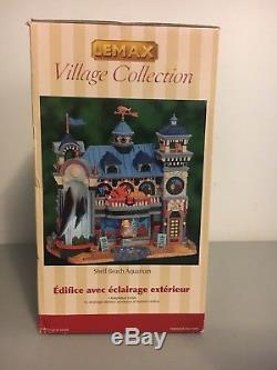 2006 LEMAX Village Collection PLYMOUTH CORNERS SHELL BEACH AQUARIUM With Box
