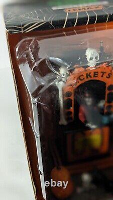 2010 Lemax Spooky Town Retired Ticket Booth. New Old Stock