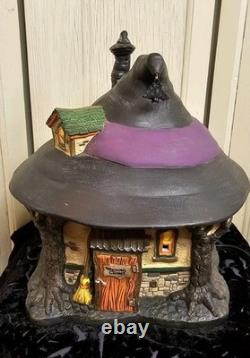 2012 Department 56 Halloween HILDA'S WITCH HAUNT House #4025341 Light Retired