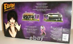 2022 Dept 56 Village Elvira's Celebrity Trailer Mistress Of The Dark Lighted