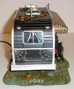 2022 Dept 56 Village Elvira's Celebrity Trailer Mistress Of The Dark Lighted