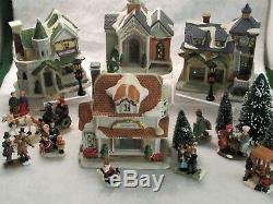 20 pc Lighted Christmas Village House Set 2006 Christmas Streets by Big Lots