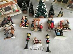 20 pc Lighted Christmas Village House Set 2006 Christmas Streets by Big Lots