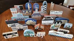 24 The Cat's Meow Village Collectibles Historic Places Memorials Statues More