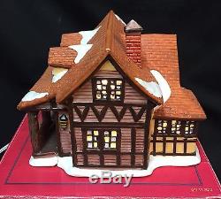A Wonderful Holiday Christmas Village Uncle Billy's House 1998 Lighted Porcelain
