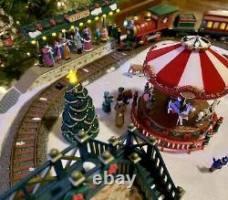 Animated Mr Christmas GOING HOME FOR THE HOLIDAYS Train? Movement Lights Music