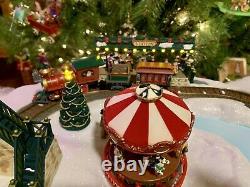 Animated Mr Christmas GOING HOME FOR THE HOLIDAYS Train? Movement Lights Music
