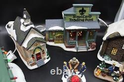 BSA BOY SCOUTS OF AMERICA LIGHTED CHRISTMAS SCOUTING VILLAGE KIT 619637 with Box