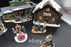 BSA BOY SCOUTS OF AMERICA LIGHTED CHRISTMAS SCOUTING VILLAGE KIT 619637 with Box