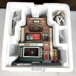 COMPLETE! Dept 56 Coca-Cola Soda Fountain Christmas in the City Village 59221