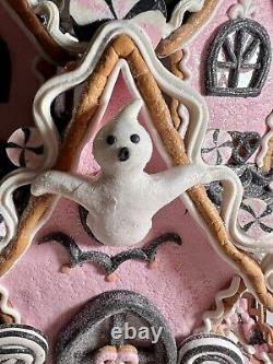 Candy Corn Lane Pastel Pink HALLOWEEN LED Gingerbread LARGE House New 15