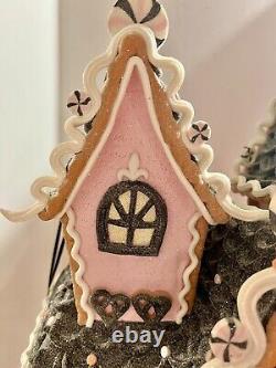 Candy Corn Lane Pastel Pink HALLOWEEN LED Gingerbread LARGE House New 15