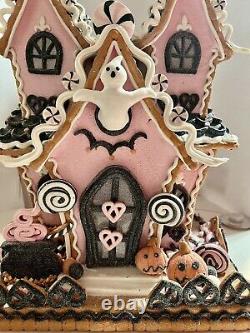 Candy Corn Lane Pastel Pink HALLOWEEN LED Gingerbread LARGE House New 15