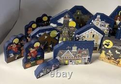 Cat's Meow Halloween Collection Village Shelf Sitters 18