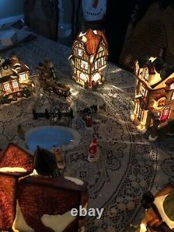 Christmas Grandeur Noel Victorian Village Lighted 1999 Vintage Houses Collector