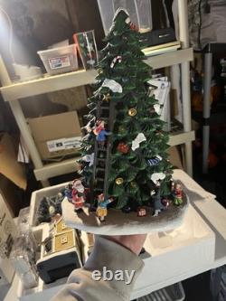 Christmas Village 30 Pc Lighted & Musical Set Costco 999843 Complete