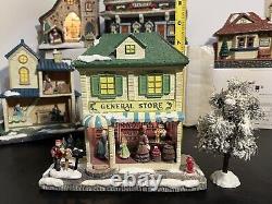 Christmas Village Collection 8 Homes Lot With Accessories 8-9H