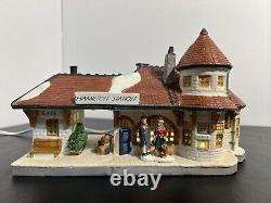 Christmas Village Collection 8 Homes Lot With Accessories 8-9H