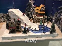 Christmas Village Display Platform Ski Slope W Lemax Houses, Figures And Trees