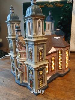 Christmas Village Set Of 3 Spec. Edit. With BONUS figurines