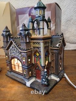 Christmas Village Set Of 3 Spec. Edit. With BONUS figurines