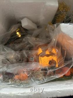 DEFECTIVE Dept 56 Jacks Pumpkin Carving Studio Snow Village Halloween 54 G3D