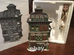 DEPARTMENT 56-ORIGINAL 6 DICKEN'S VILLAGE HOUSES+set of lanterns, fence
