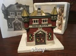 DEPARTMENT 56-ORIGINAL 6 DICKEN'S VILLAGE HOUSES+set of lanterns, fence
