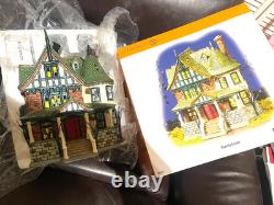 DEPT 56 GRAVELY ESTATE HALLOWEEN SNOW VILLAGE 805674 has lights INTACT