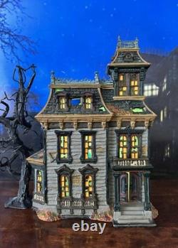 DEPT 56 Halloween MORDECAI MANSION! Haunted, Spooky, Scary, Sounds! Cool lights
