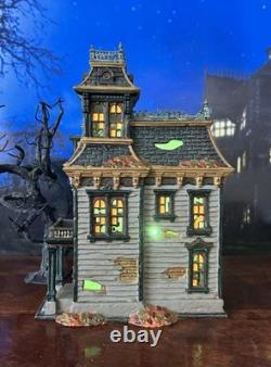 DEPT 56 Halloween MORDECAI MANSION! Haunted, Spooky, Scary, Sounds! Cool lights