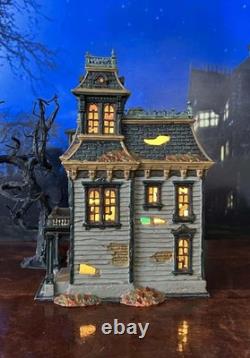 DEPT 56 Halloween MORDECAI MANSION! Haunted, Spooky, Scary, Sounds! Cool lights