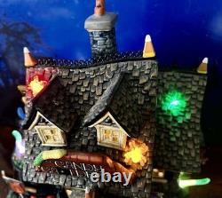 DEPT 56 Halloween THE CANDY CAULDRON! Perfect, Complete with 5 worms and 2 signs